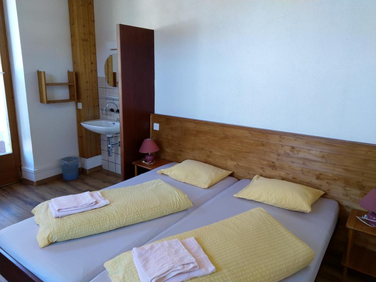 Maison D'Hotes De La Gare Montbovon Номер фото